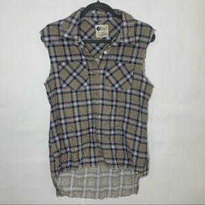 5/$25 Billabong sleeveless flannel